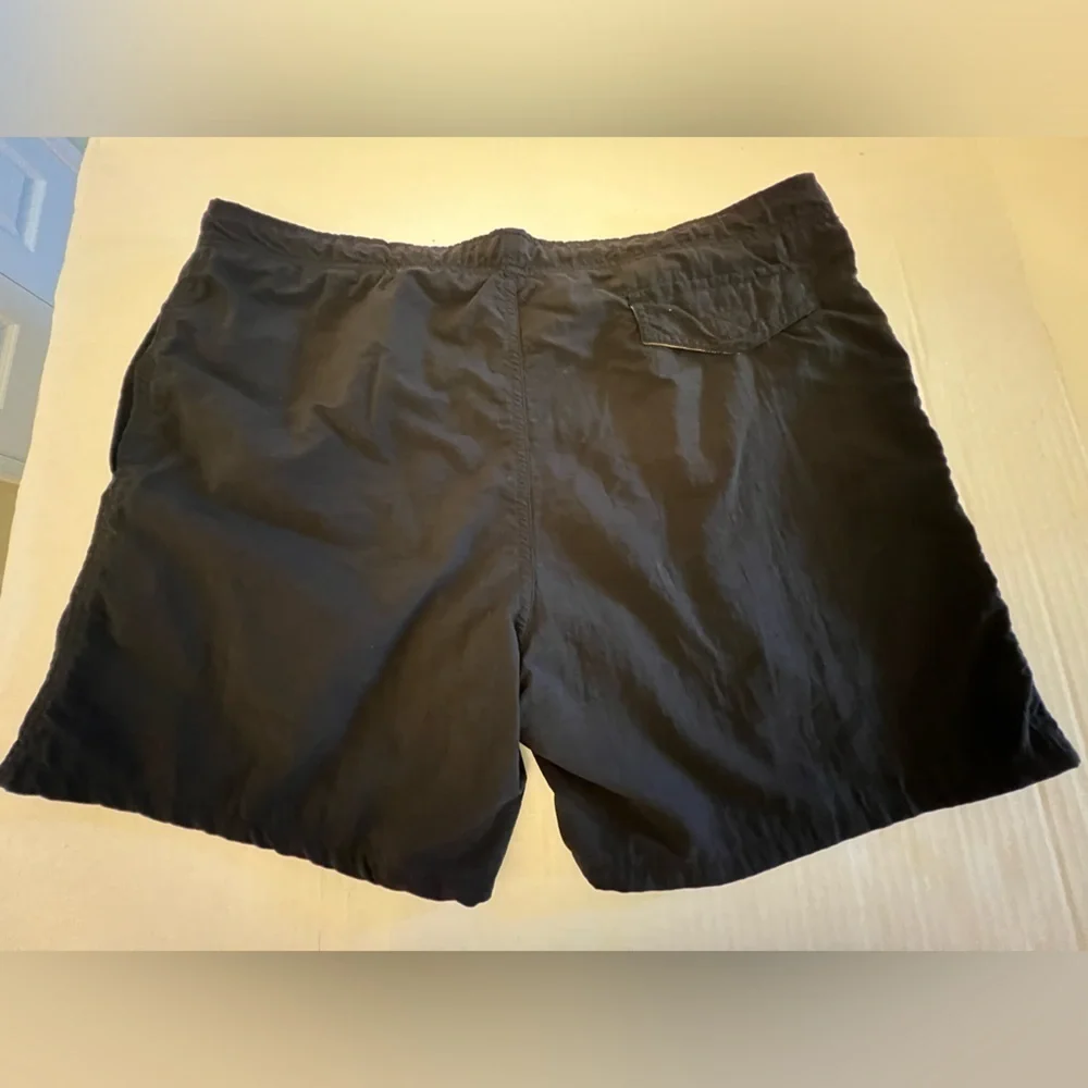 BEACHRAY MENS SWIMMING TRUNKS SIZE SMALL. BLACK W YELLOW DRAWSTRING